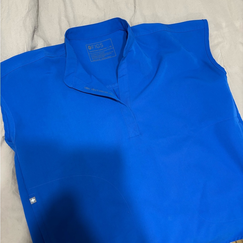 Figs Women's Vibrant Blue Blouse